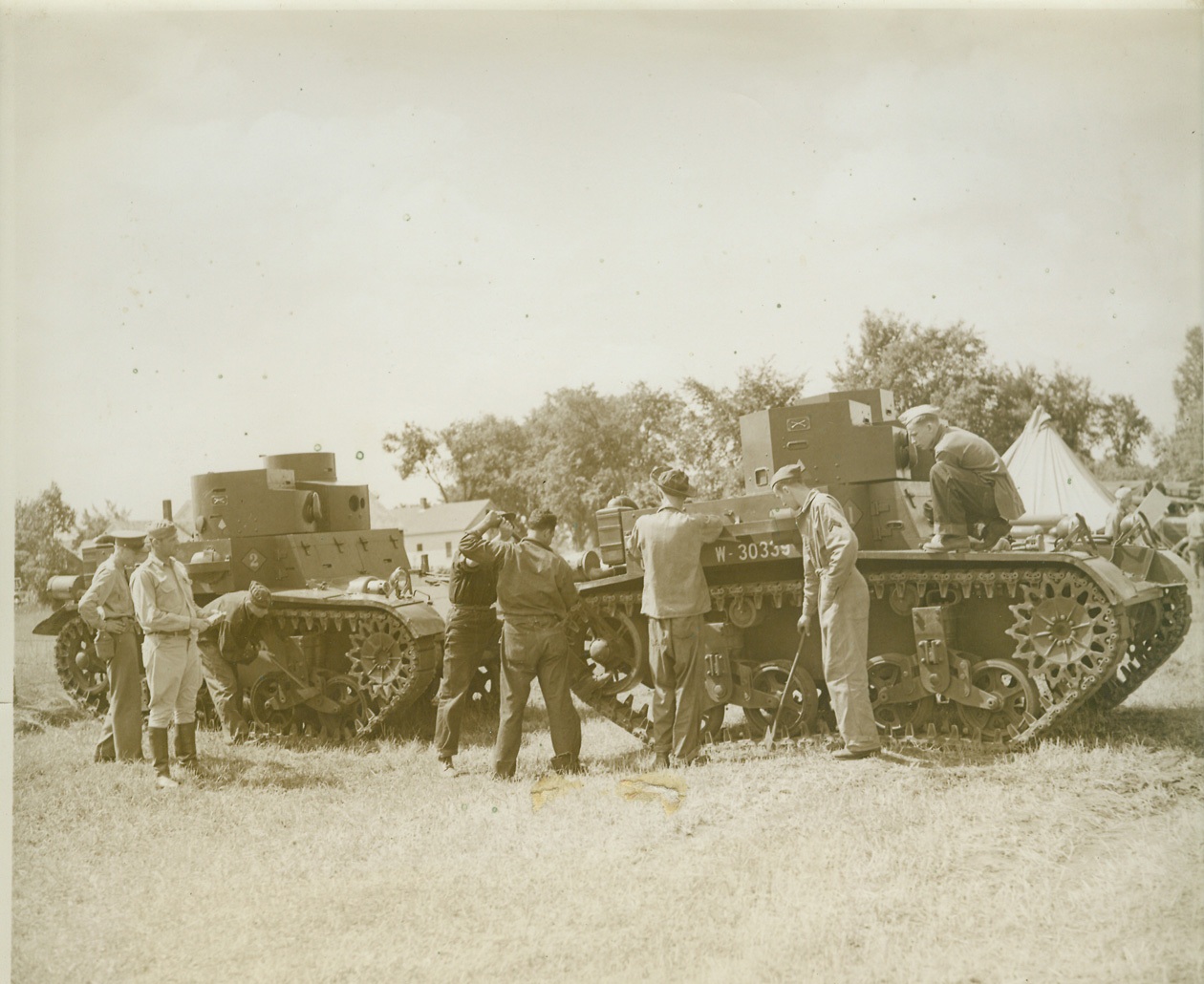 War games tanks, 8/8/1940  Handwritten Caption, Illegible