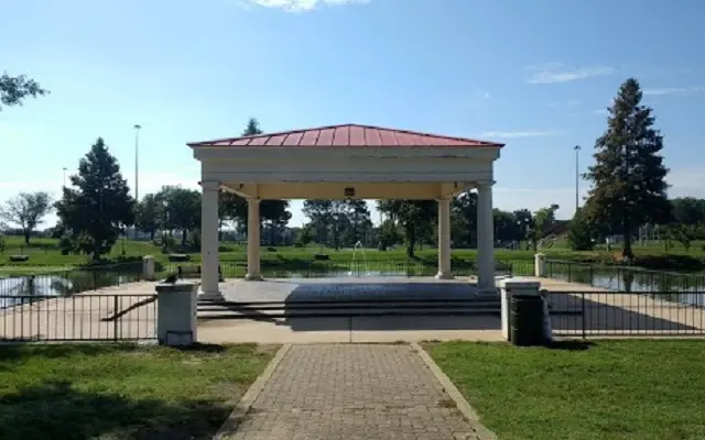 Mayor Frank Scot Jr.